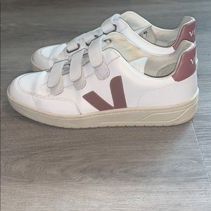 Veja Sneakers